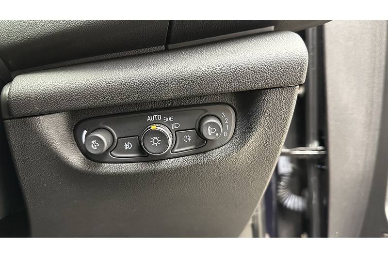 Vauxhall Insignia i Turbo SRi VX Line Nav - U3802
