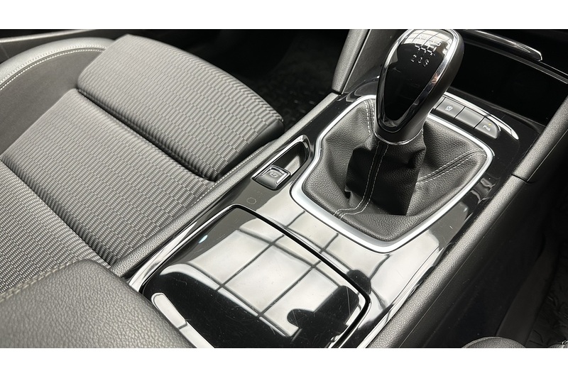 Vauxhall Insignia i Turbo SRi VX Line Nav - U3802