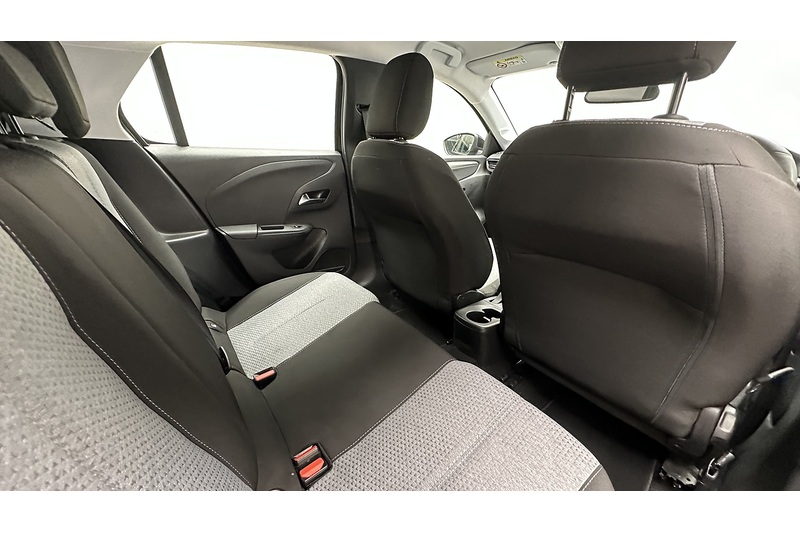 Vauxhall Corsa Design - U3806