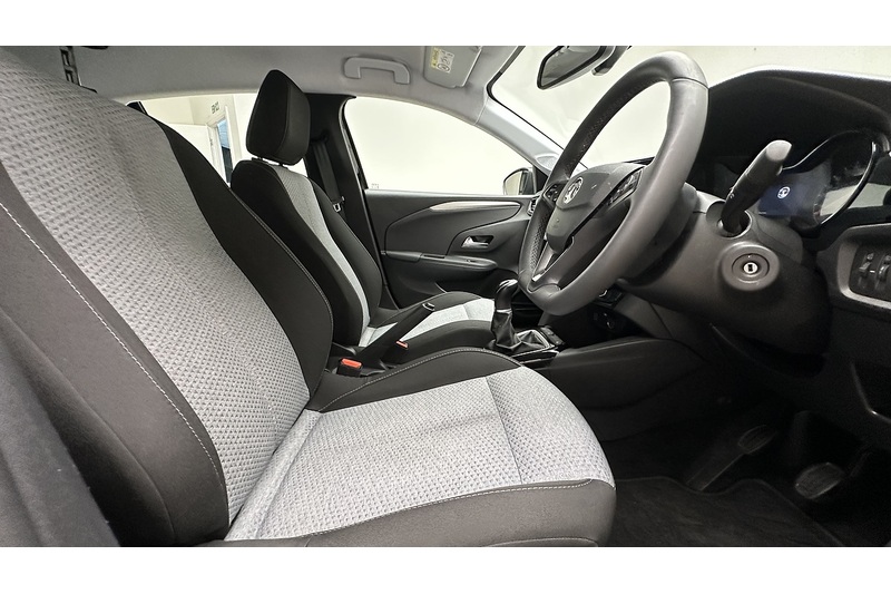 Vauxhall Corsa Design - U3806