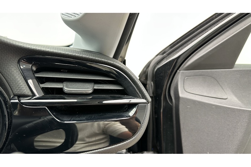Vauxhall Corsa Design - U3806