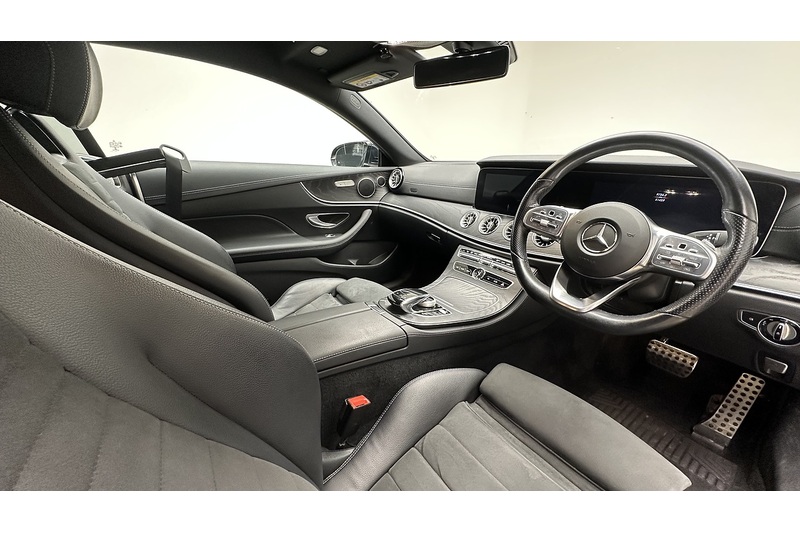 Mercedes-Benz E Class E220d AMG Line - U3810