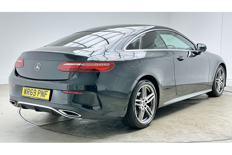 Mercedes-Benz E Class E220d AMG Line - U3810