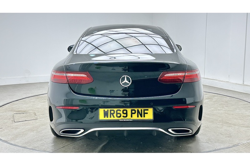 Mercedes-Benz E Class E220d AMG Line - U3810