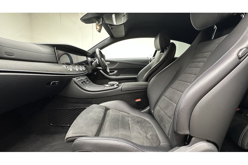 Mercedes-Benz E Class E220d AMG Line - U3810