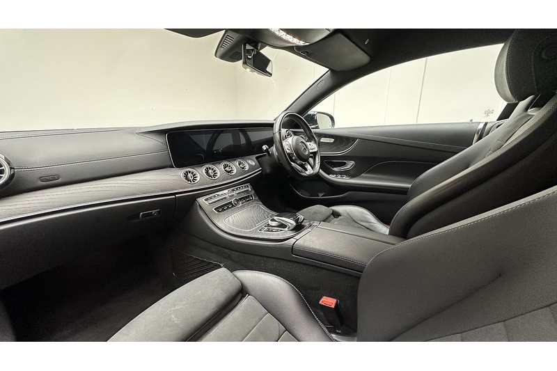 Mercedes-Benz E Class E220d AMG Line - U3810