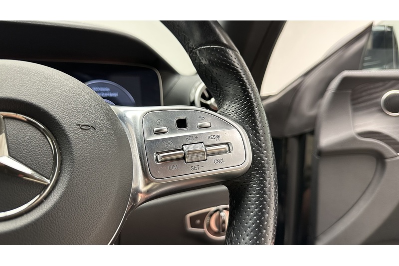 Mercedes-Benz E Class E220d AMG Line - U3810