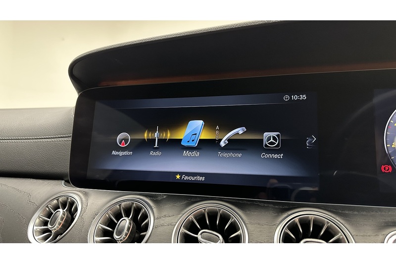 Mercedes-Benz E Class E220d AMG Line - U3810