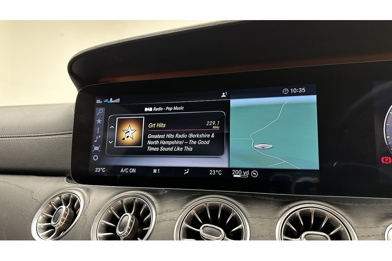 Mercedes-Benz E Class E220d AMG Line - U3810
