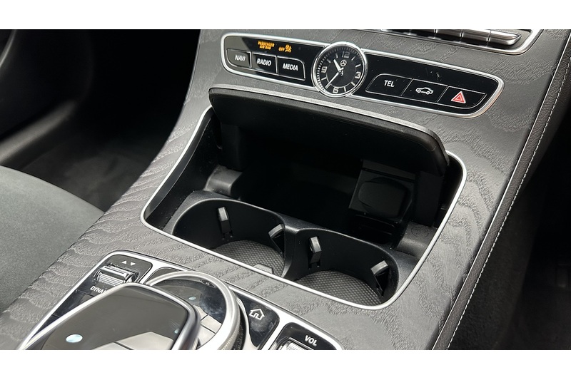 Mercedes-Benz E Class E220d AMG Line - U3810