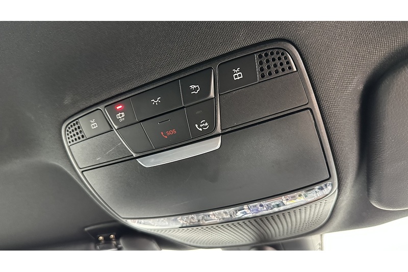 Mercedes-Benz E Class E220d AMG Line - U3810