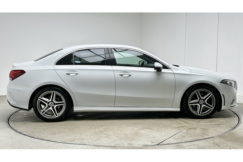 Mercedes-Benz A Class A200 AMG Line - U3812
