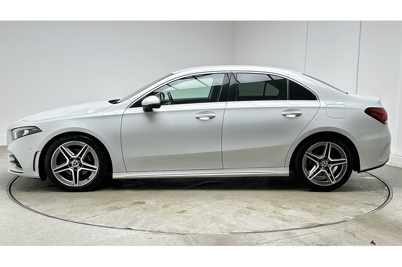 Mercedes-Benz A Class A200 AMG Line - U3812