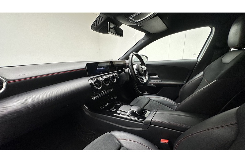 Mercedes-Benz A Class A200 AMG Line - U3812
