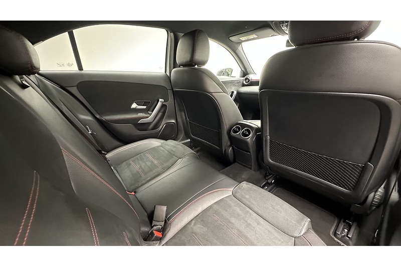 Mercedes-Benz A Class A200 AMG Line - U3812