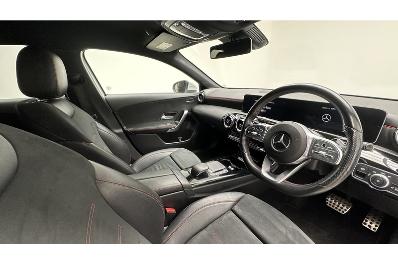 Mercedes-Benz A Class A200 AMG Line - U3812