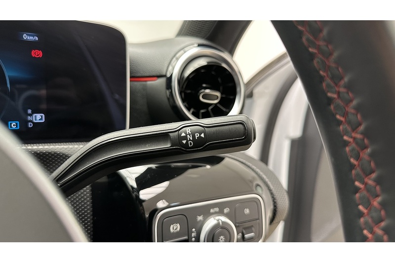 Mercedes-Benz A Class A200 AMG Line - U3812