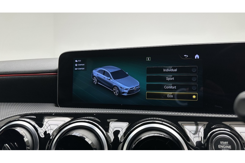 Mercedes-Benz A Class A200 AMG Line - U3812