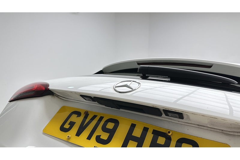 Mercedes-Benz A Class A180d AMG Line - U3814