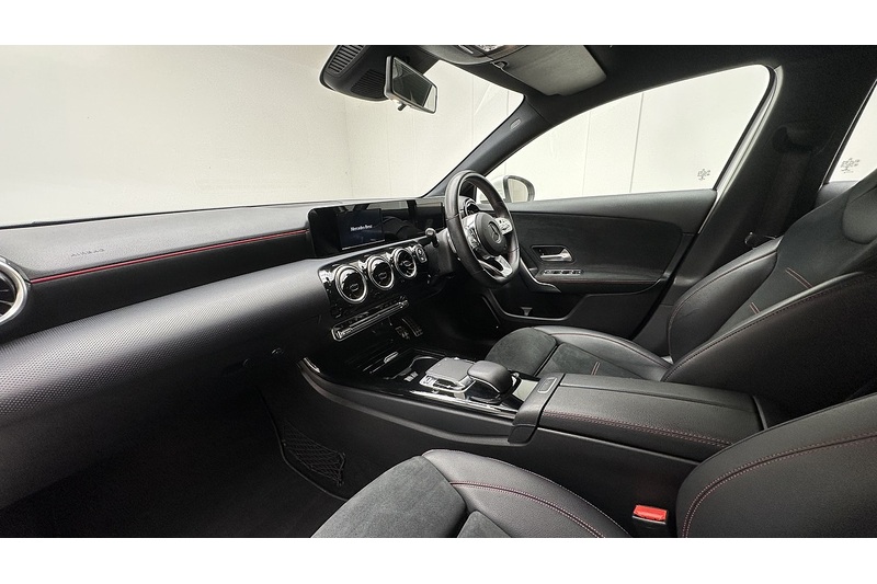 Mercedes-Benz A Class A180d AMG Line - U3814