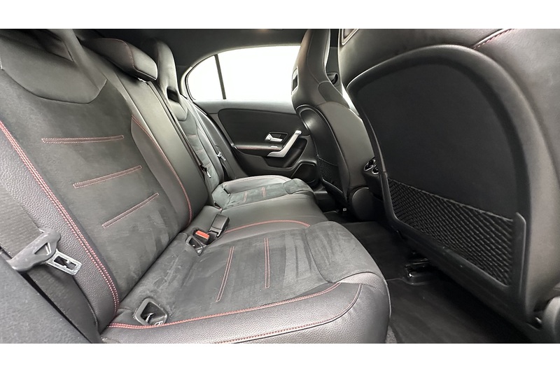 Mercedes-Benz A Class A180d AMG Line - U3814