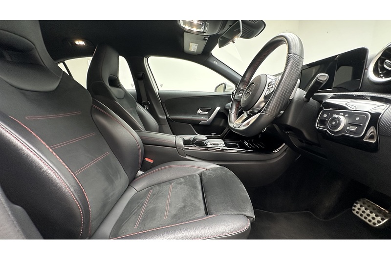 Mercedes-Benz A Class A180d AMG Line - U3814