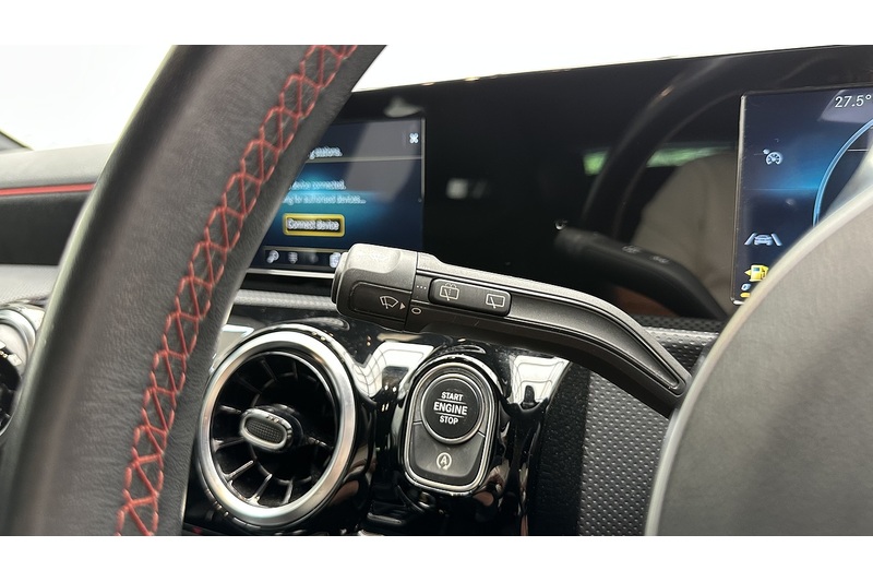 Mercedes-Benz A Class A180d AMG Line - U3814