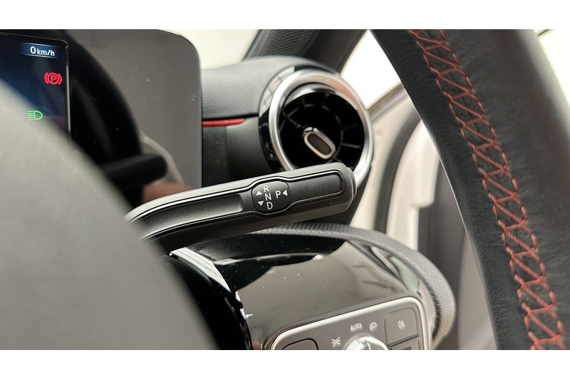 Mercedes-Benz A Class A180d AMG Line - U3814
