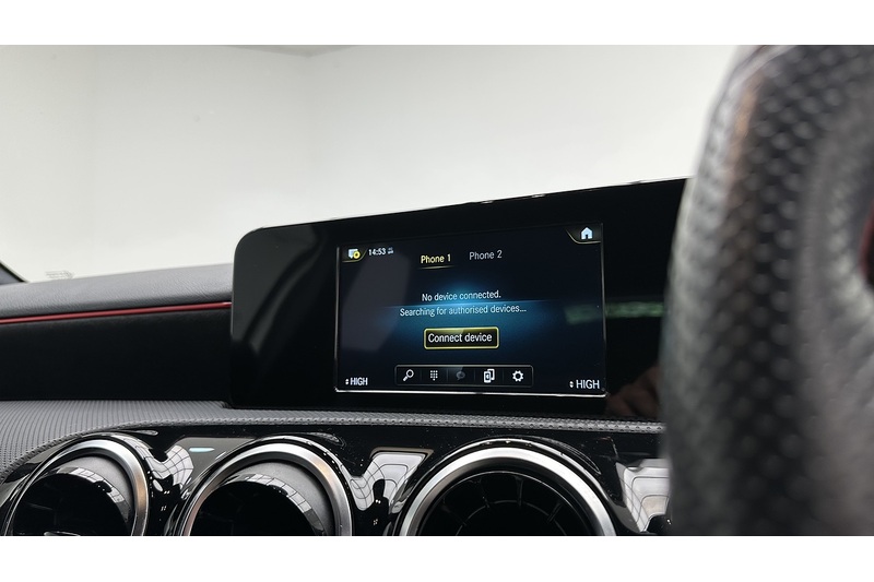Mercedes-Benz A Class A180d AMG Line - U3814