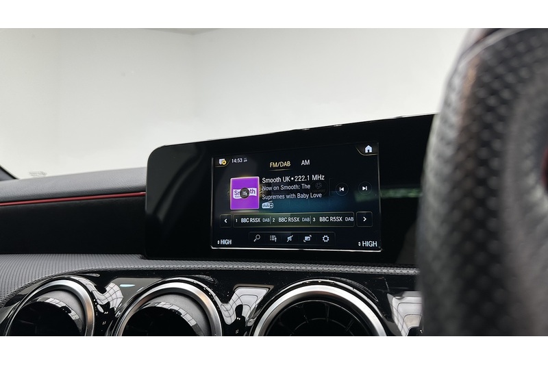 Mercedes-Benz A Class A180d AMG Line - U3814