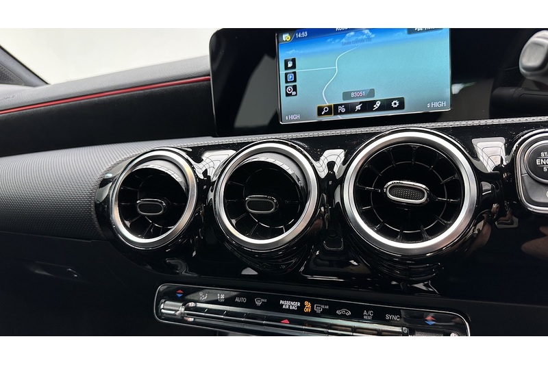 Mercedes-Benz A Class A180d AMG Line - U3814