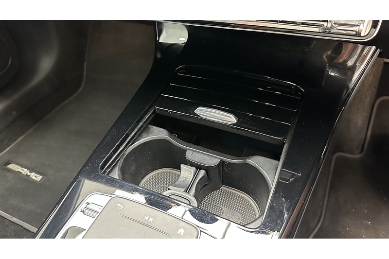 Mercedes-Benz A Class A180d AMG Line - U3814