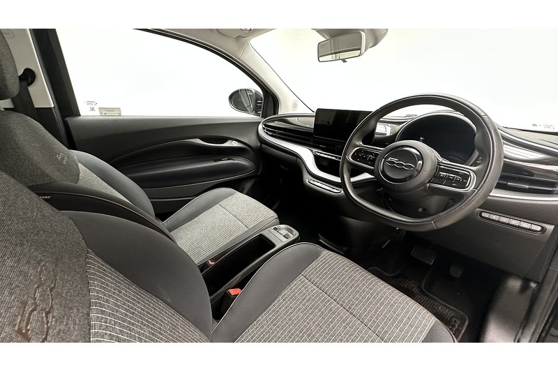 Fiat 500e Icon - U3818