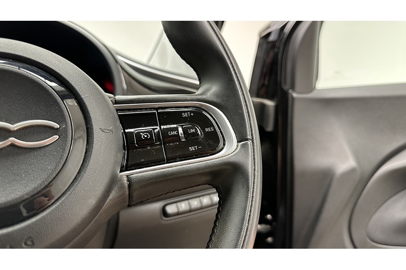 Fiat 500e Icon - U3818