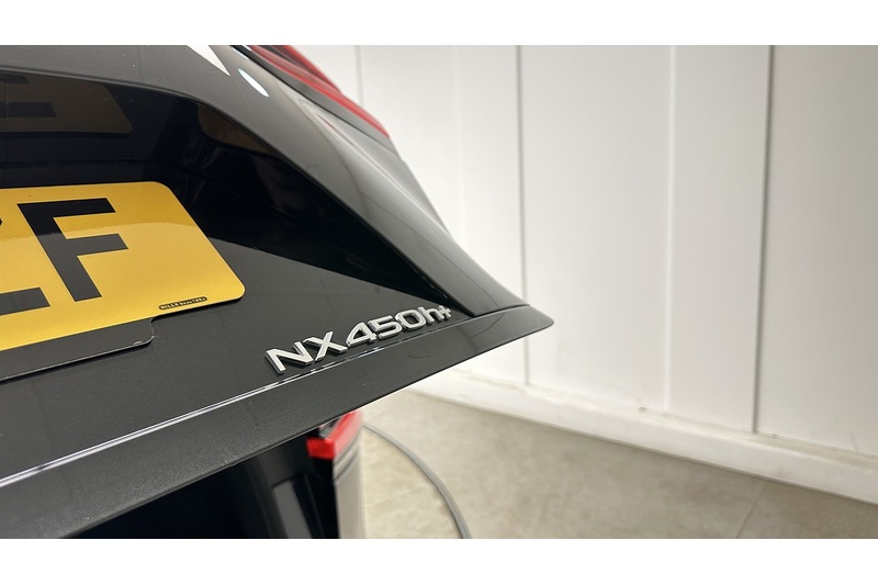 Lexus NX 450h+ Premium - U3828