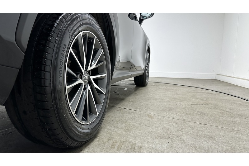 Lexus NX 450h+ Premium - U3828