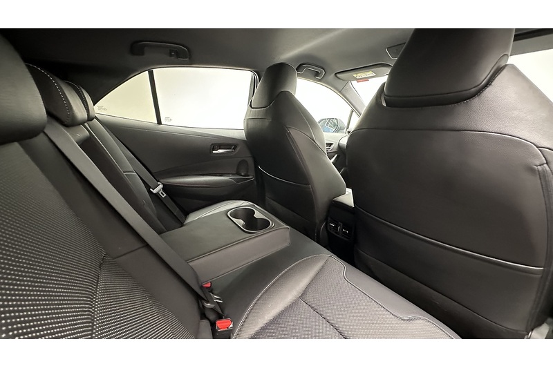 Toyota Corolla VVT-h Excel - U3829