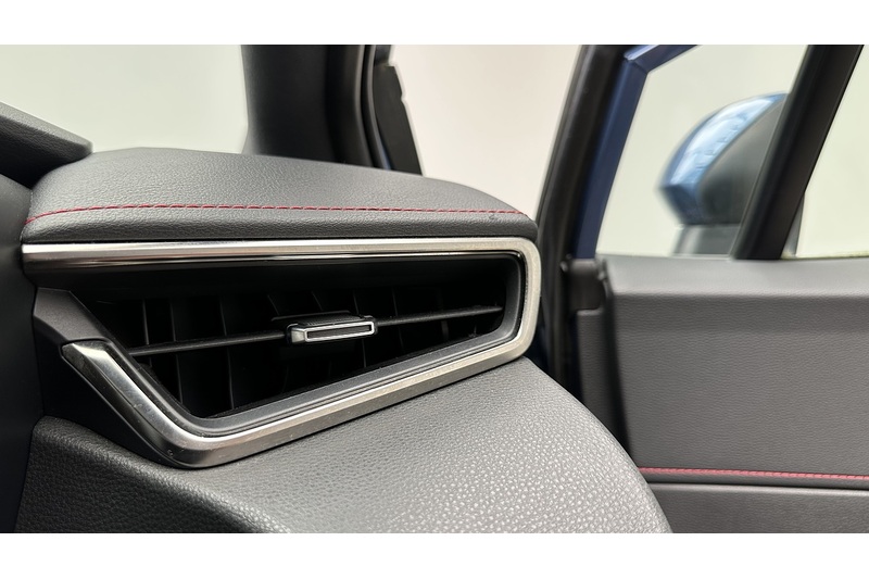 Toyota Corolla VVT-h Excel - U3829
