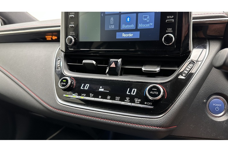 Toyota Corolla VVT-h Excel - U3829