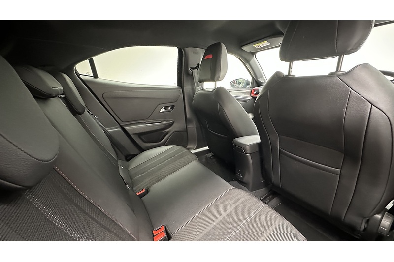 Vauxhall Mokka Electric SRi Nav Premium - U3831
