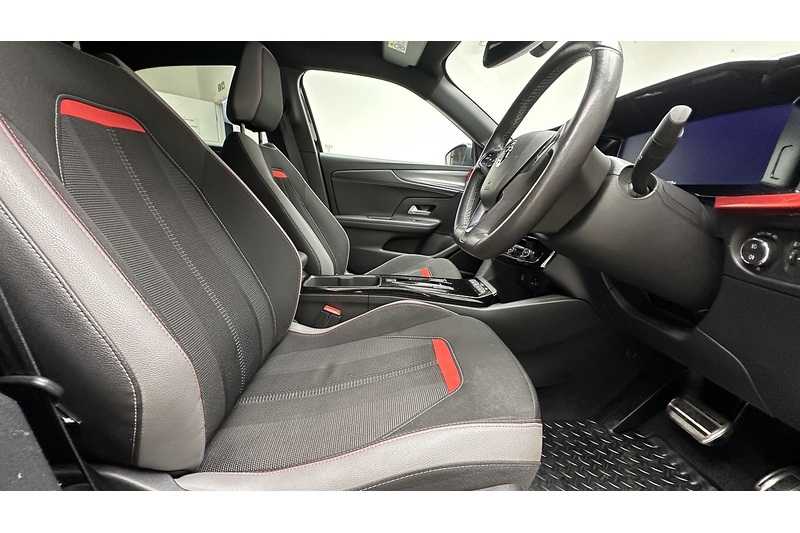 Vauxhall Mokka Electric SRi Nav Premium - U3831