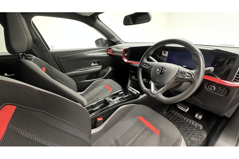 Vauxhall Mokka Electric SRi Nav Premium - U3831