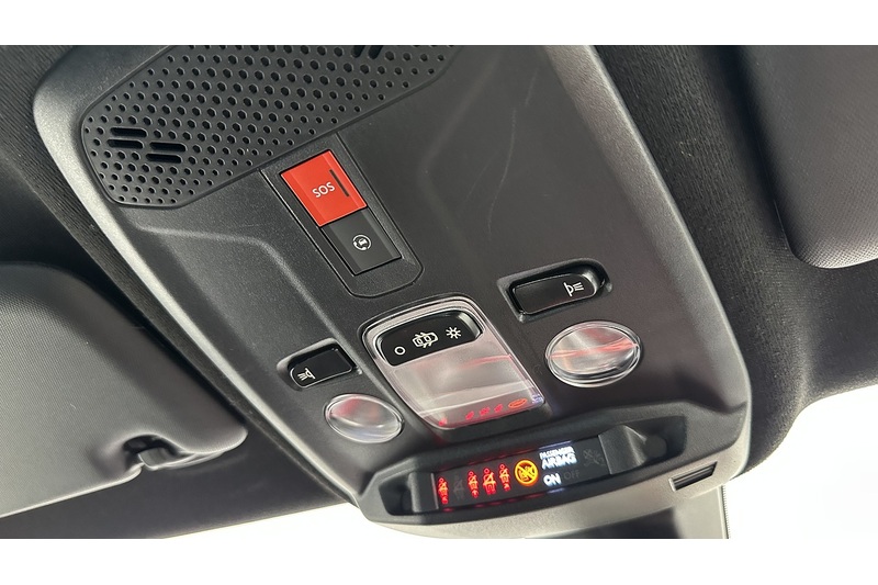 Vauxhall Mokka Electric SRi Nav Premium - U3831