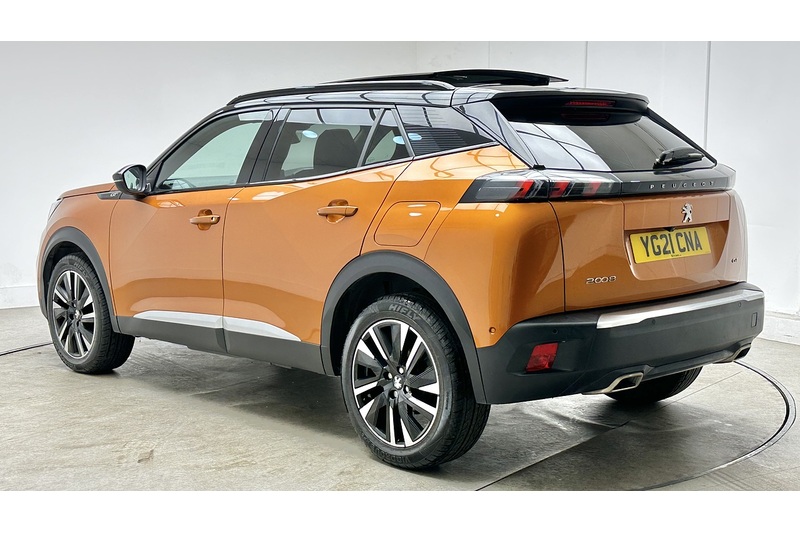 Peugeot 2008 PureTech GT Premium - U3832