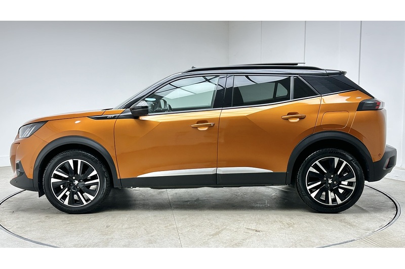Peugeot 2008 PureTech GT Premium - U3832