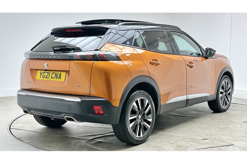 Peugeot 2008 PureTech GT Premium - U3832
