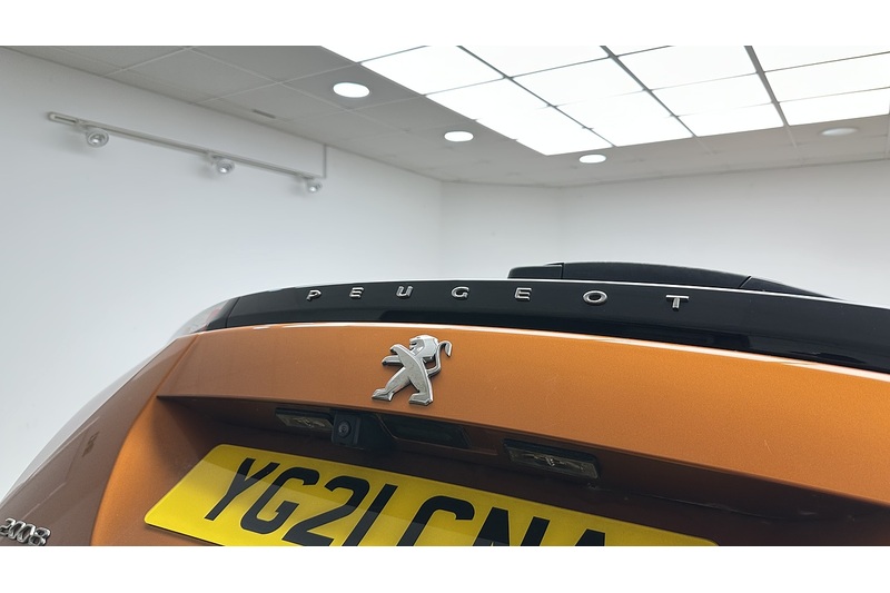 Peugeot 2008 PureTech GT Premium - U3832