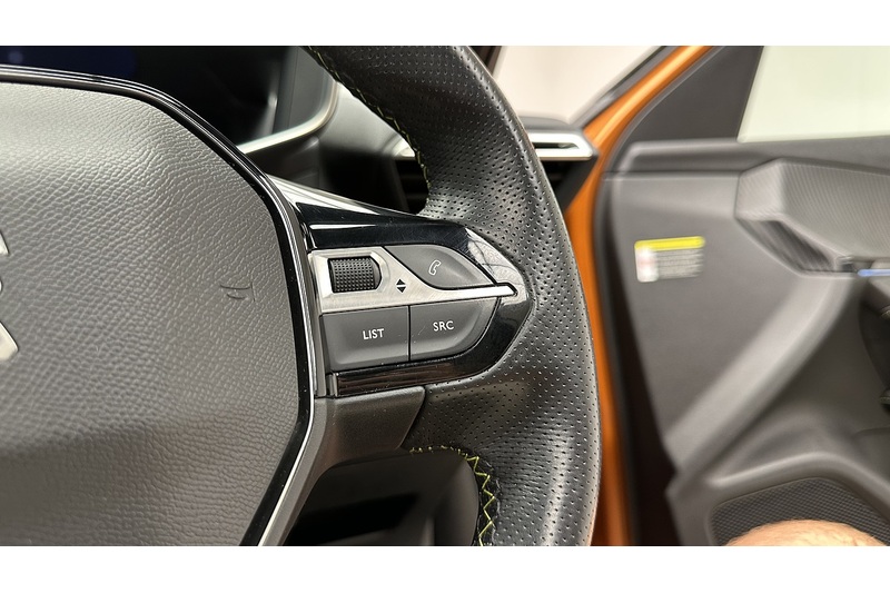 Peugeot 2008 PureTech GT Premium - U3832
