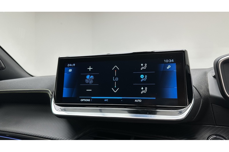 Peugeot 2008 PureTech GT Premium - U3832
