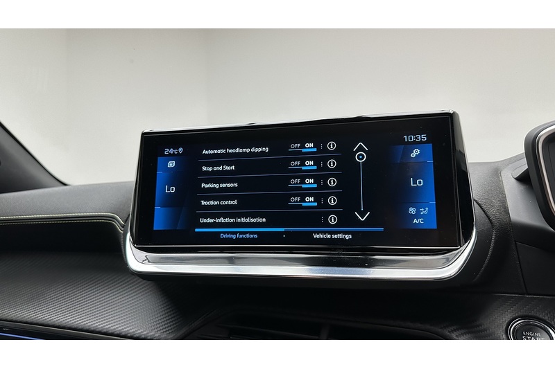 Peugeot 2008 PureTech GT Premium - U3832